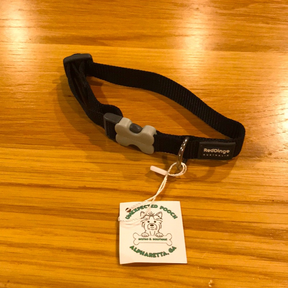 Brand New RedDingo dog collar